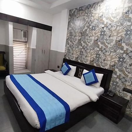 Hotel Crystal Palace Nowe Delhi Zewnętrze zdjęcie